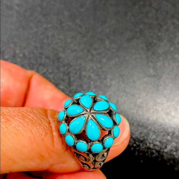 Unique silver/turquoise ring